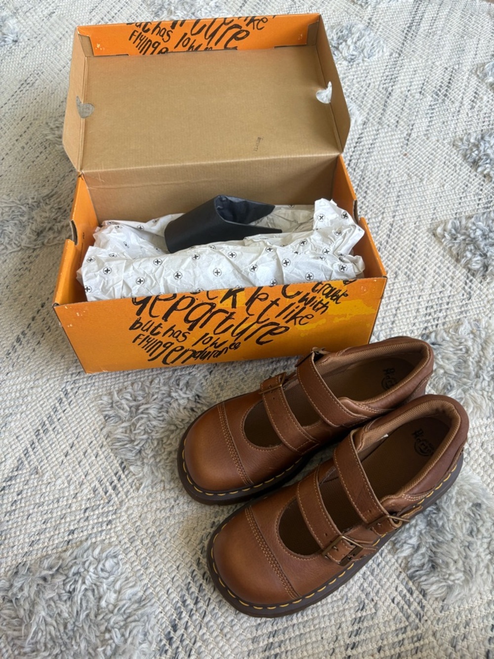 Dr. Martens - Picture 4 of 11